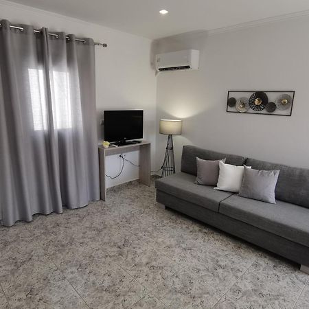 Venus De Milo Apartment Adamantas  ภายนอก รูปภาพ