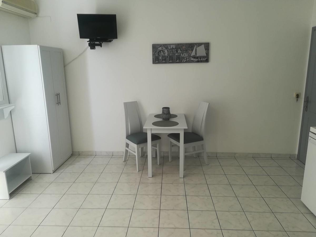 Venus De Milo Apartment Adamantas  ภายนอก รูปภาพ